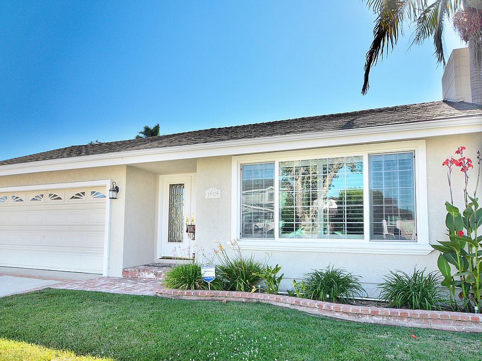 1st image of 19329 Entradero Ave
