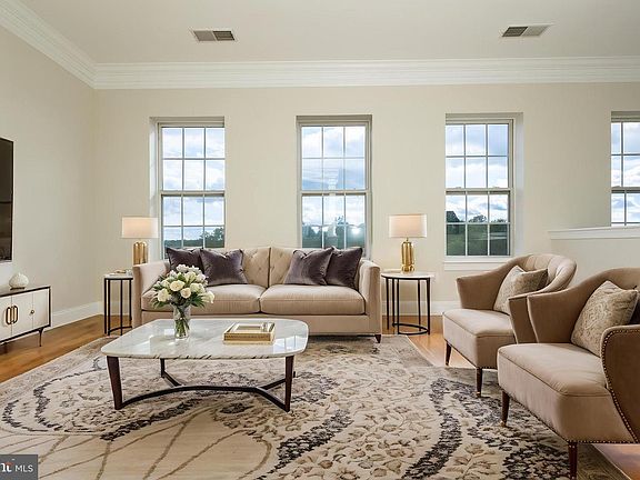 4th image of 584 Orchard Ridge Dr Unit 200