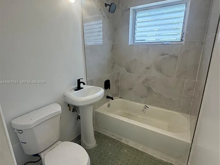 7300 Harding Ave #21 — Photo 5
