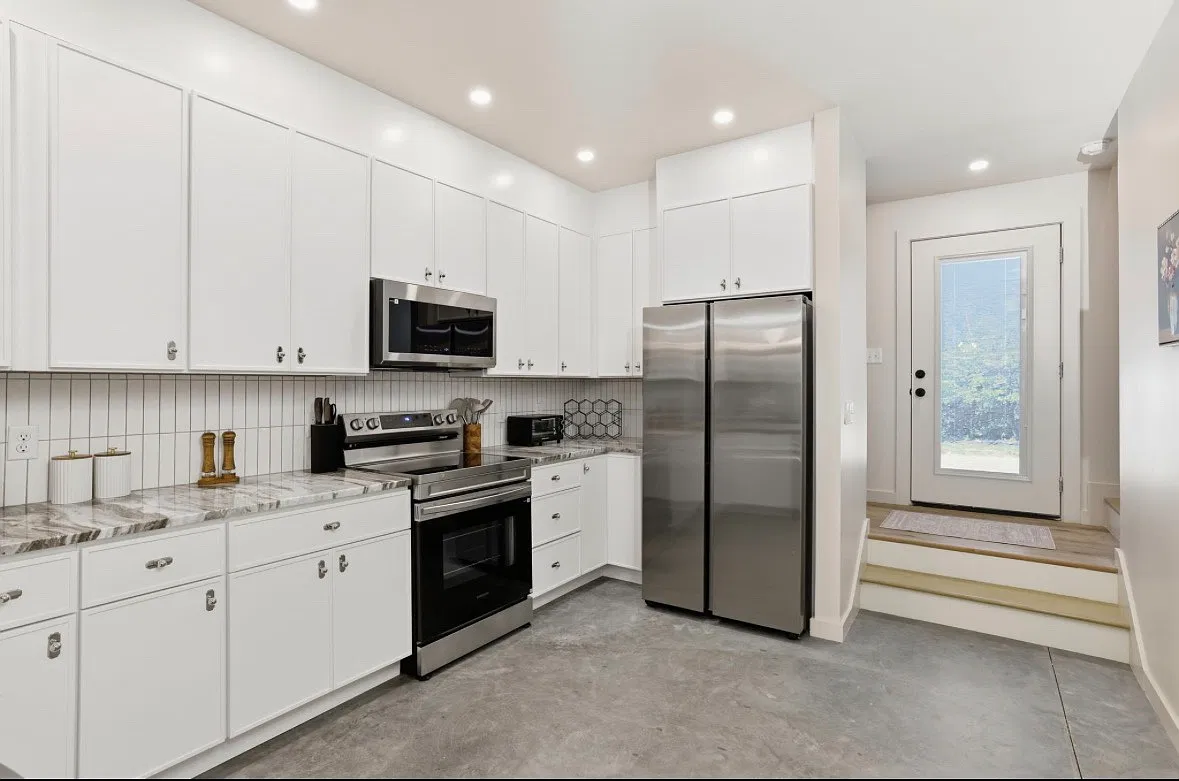 2 bed, 2.5 bath, $1,795 — Photo 2