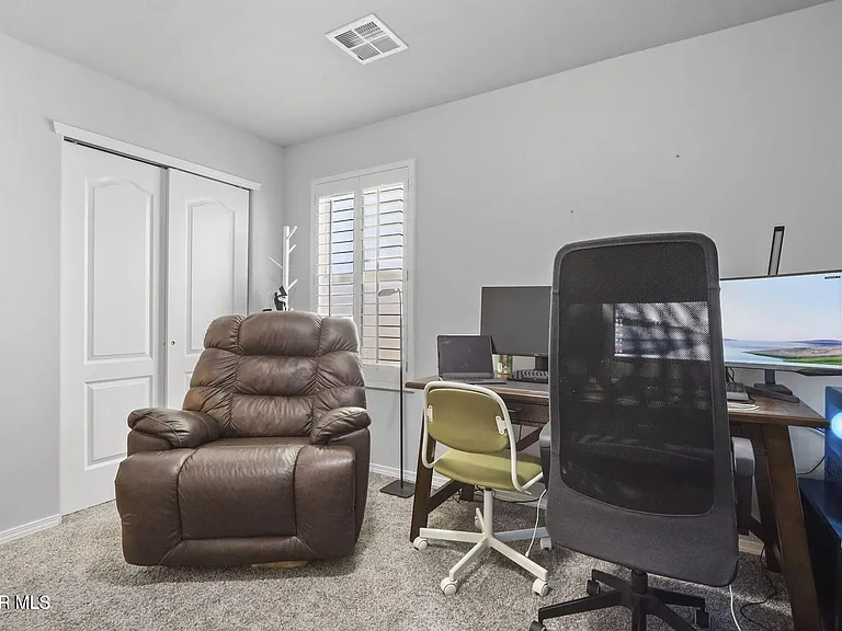 3917 Desert Dunes Dr — Photo 21