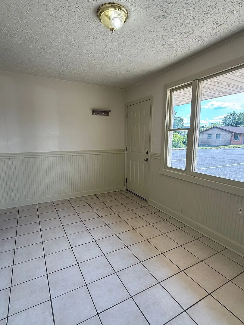 Pylesville Rd Apartments- 1242PR — Photo 2