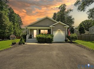 14006 Hackberry Rd, Chester, VA 23836