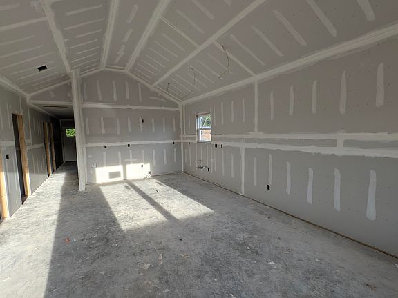 2nd image of 3585 Delaware Dr