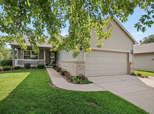 8005 Pagels Dr, Grand Blanc, MI 48439