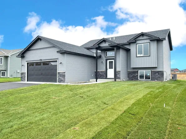 807 Prateria Ave, Avon, MN 56310