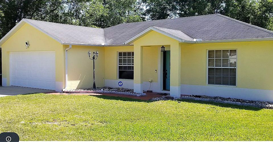 1st image of 900 Garden Ln