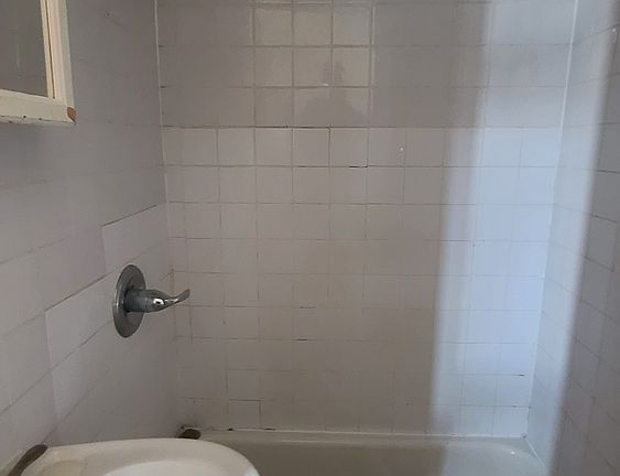 5th image of 9 Stanton St #5CJ