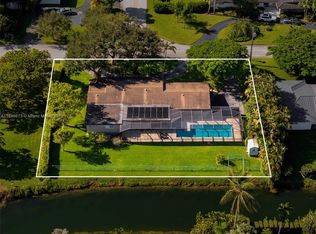 6951 SW 134th St, Pinecrest, FL 33156