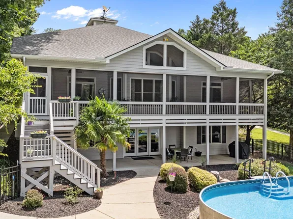 1221 Sagamore Dr, Louisburg, NC 27549