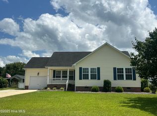 209 Iron Creek Dr, Washington, NC 27889