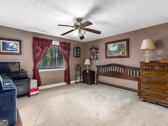 5th image of 2272 Stag Run