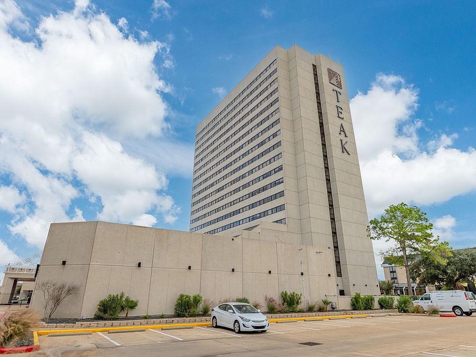 1st image of 14703 Park Row #2019