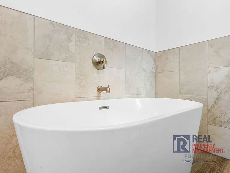 6134 Reflection Ridge Dr — Photo 30