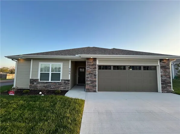 904 Golden Eagle Trl, Holden, MO 64040
