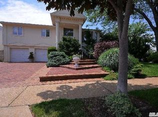 2139 Legion St, Bellmore, NY 11710