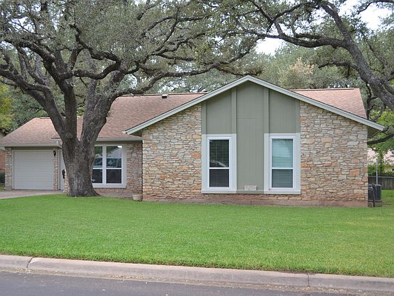 2nd image of 1602 Wood Rock Dr