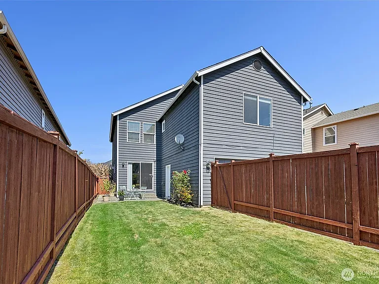 9512 226th Pl NE — Photo 31