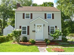 93 Tobey Ave, Windsor, CT 06095