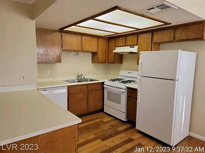 705 Rock Springs Dr #202 — Photo 6