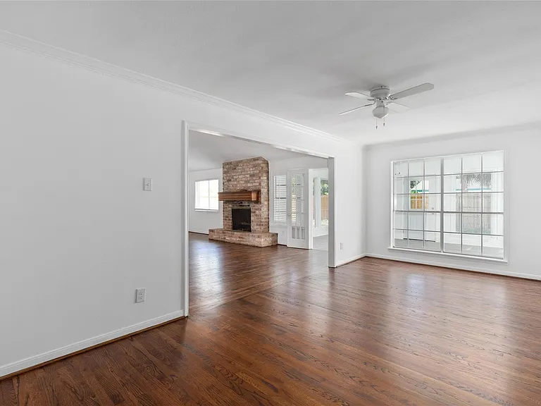 500 Shirleen Dr — Photo 17