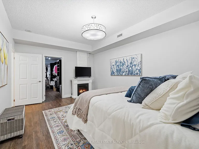 1477 Lakeshore Rd #305 — Photo 38