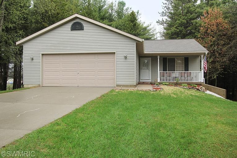 1st image of 12297 Holmden Dr NE