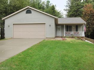 12297 Holmden Dr NE, Rockford, MI