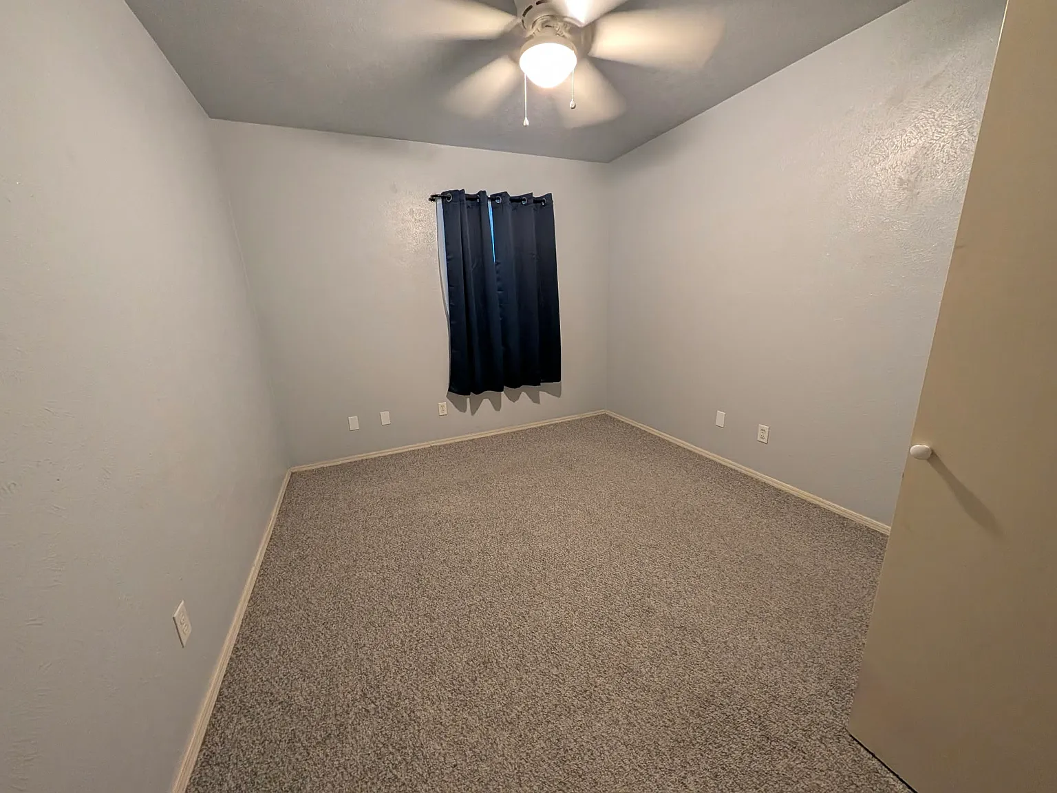 3 bed, 1393 sqft, $1,100 — Photo 4