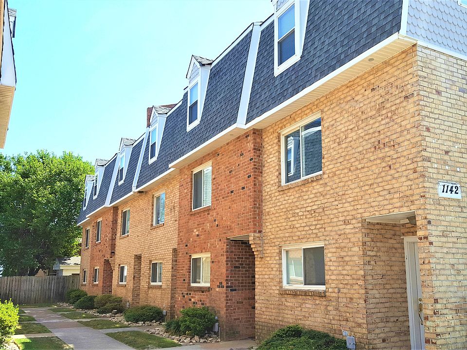 1st image of 1142 Hillside Ave #L