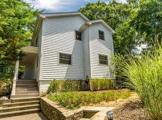 19 Robeson Blvd, Sag Harbor, NY 11963