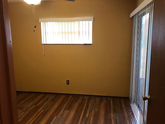 5th image of 4521 Hidden Oak Ct