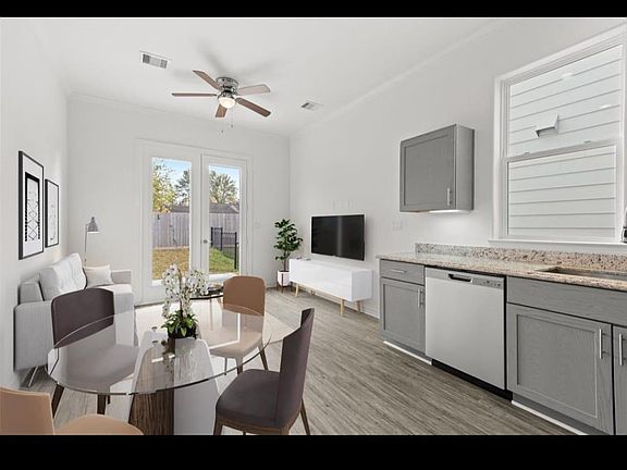 4th image of 3249 Real St #A