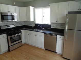 2141 S 78th St, West Allis, WI 53219