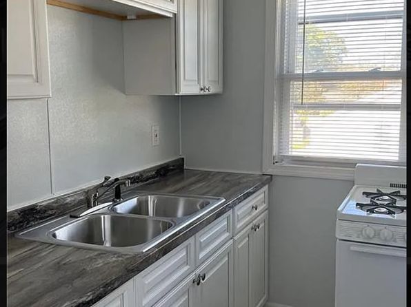 49 Island Ave #2