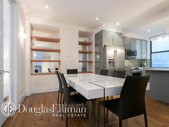 3rd image of 19 W 55th St APT 9A