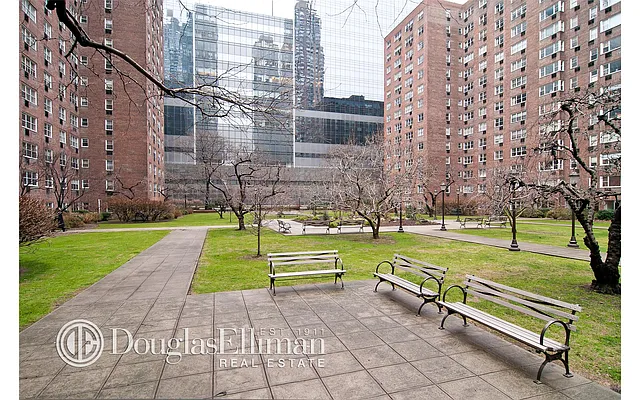 Sold by Douglas Elliman | media 44