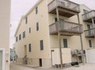 114 49th St #W, Sea Isle City, NJ 08243