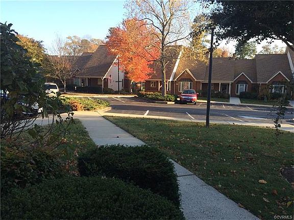 2nd image of 3103 Lake Terrace Ct