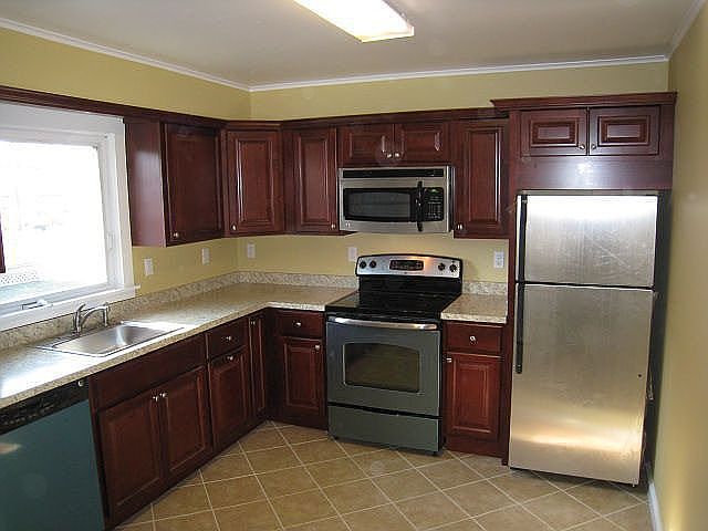 1st image of 1800 Youngs Ave