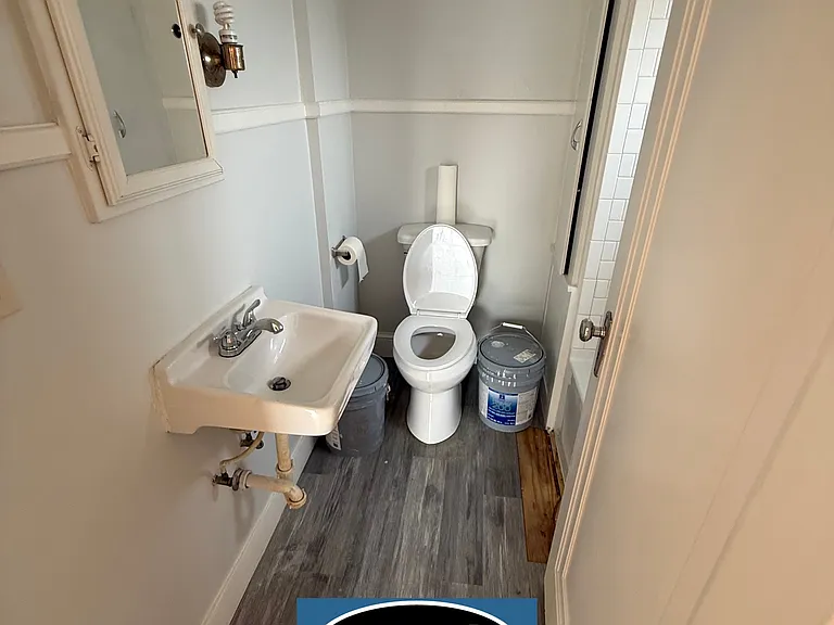 595 Chestnut St #2F — Photo 16