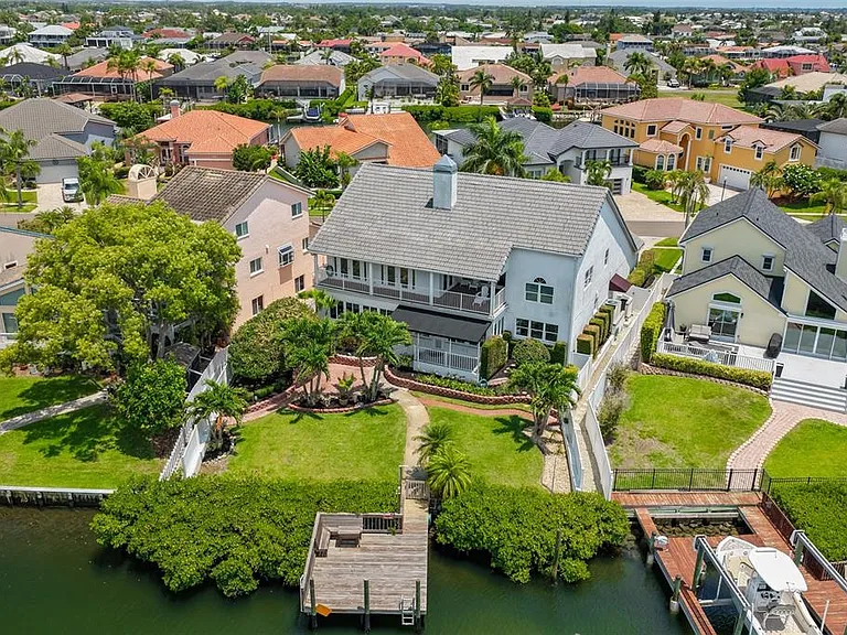 929 Symphony Isles Blvd — Photo 4