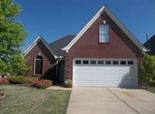 9876 Wynngate Dr, Olive Branch, MS 38654