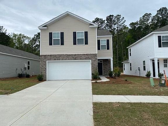2nd image of 121 Blossom Wood Ln