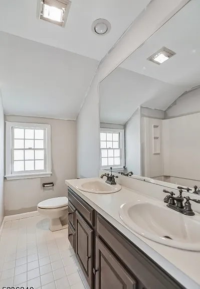 13 Wayne Blvd — Photo 11