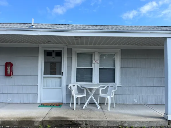433 Lower County Rd #19, Dennis Port, MA 02639