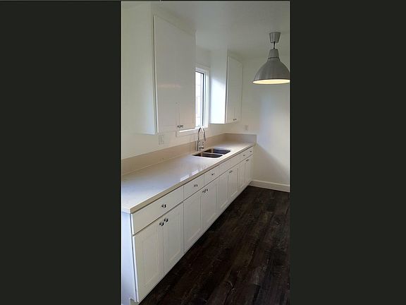 5th image of 8706 Parthenia Pl APT 3