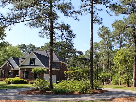3rd image of 113 Leafwood Dr