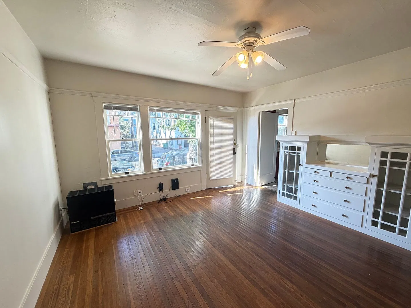 1501 Encinal Avenue — Photo 4