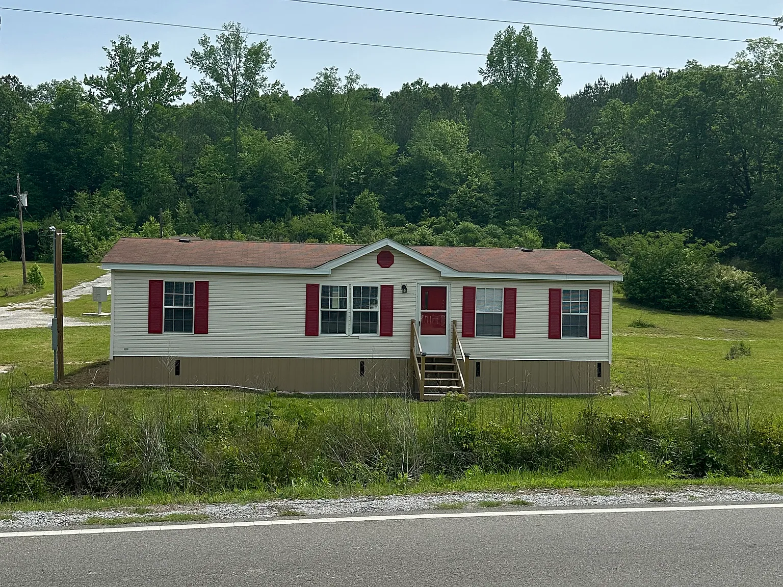 3 bed, 1200 sqft, $1,250 — Photo 2